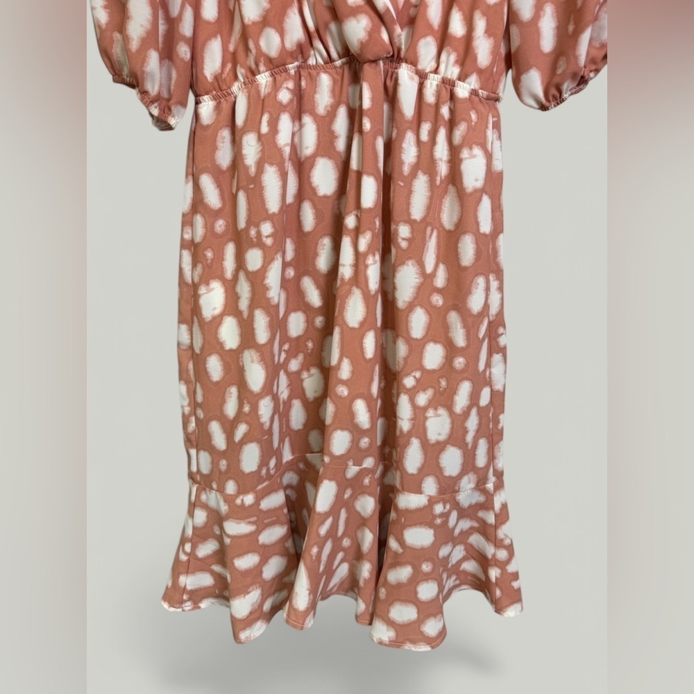 SAINTS & HEARTS Dress Women Size Small Tan White Midi Off-shoulder 3/4 Sleeves - Picture 12 of 14